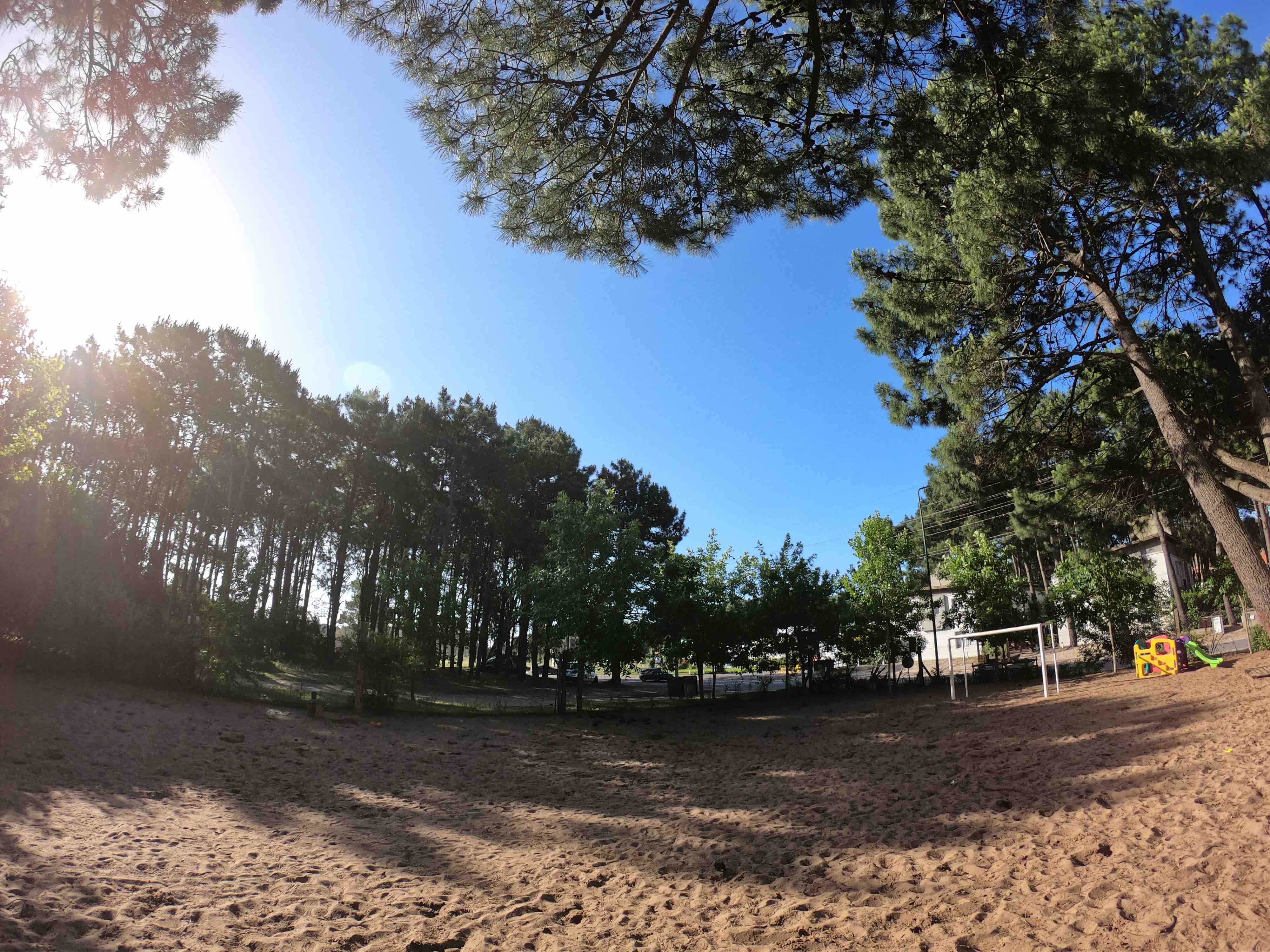 Parque del Colegio Tierra del Sur en Pinamar, Buenos Aires, Argentina